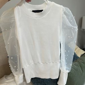 Fashion emoji medium puff sleeve embellished top